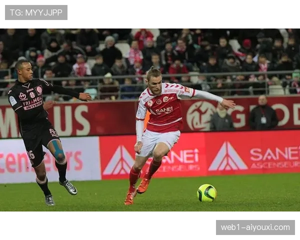 拉斯永恒主场取胜 脱离降级区压力暂缓 拉斯永恒主场取胜 脱离降级区压力暂缓